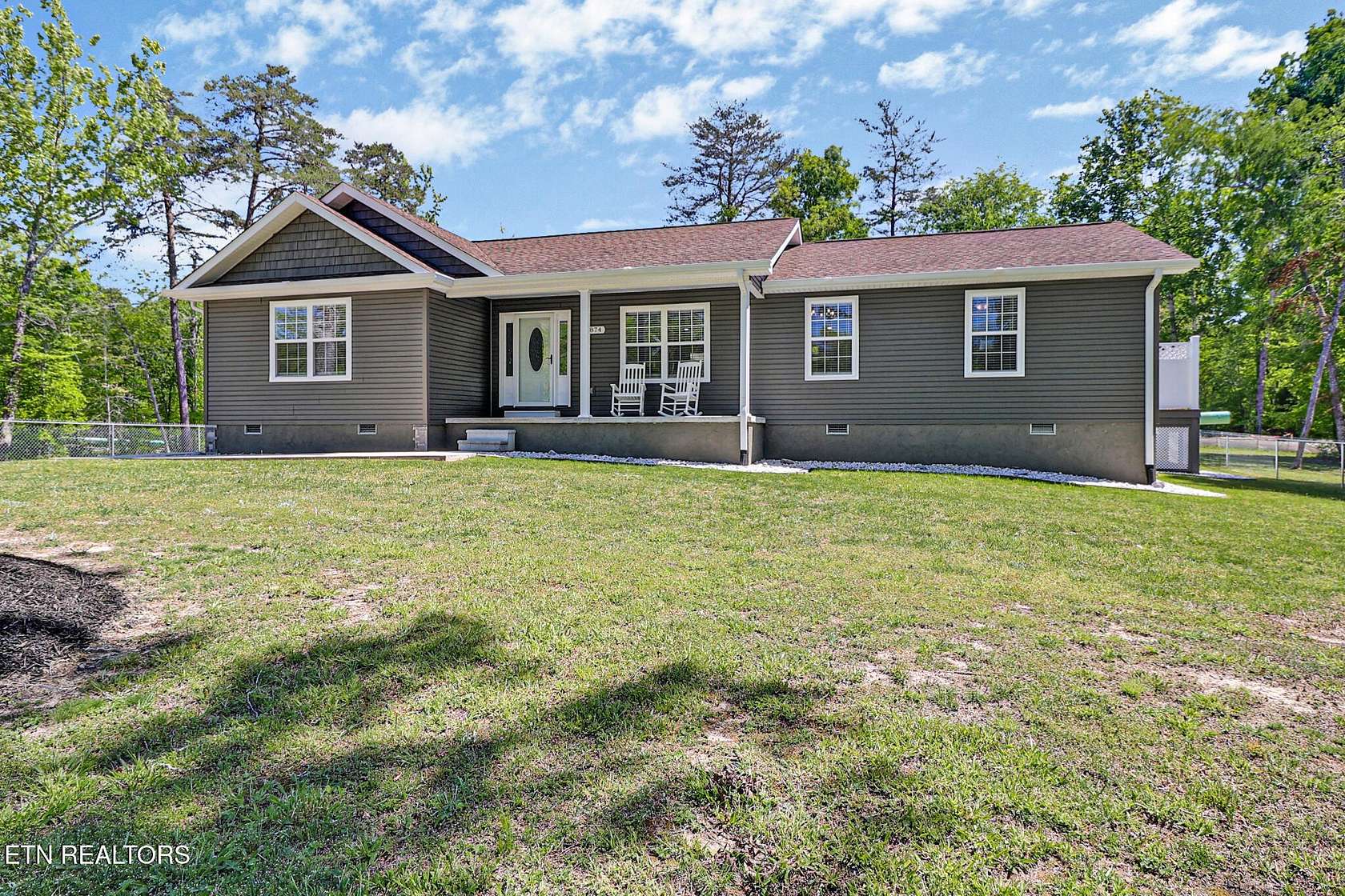 1.52 Acres of Land with Home for Sale in Clarkrange, Tennessee