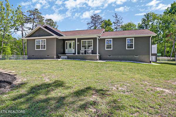 1.52 Acres of Land with Home for Sale in Clarkrange, Tennessee
