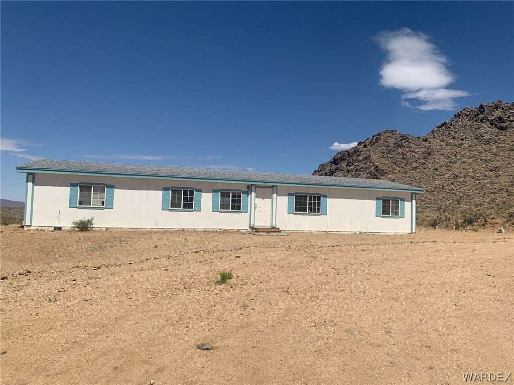 2.2 Acres of Land with Home for Sale in Golden Valley, Arizona