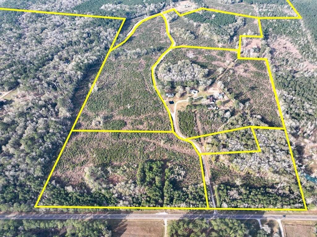 40 Acres of Recreational Land for Sale in Saratoga, Texas