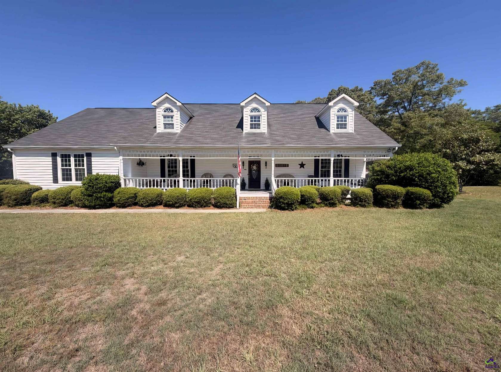 6 Acres of Land with Home for Sale in Lizella, Georgia