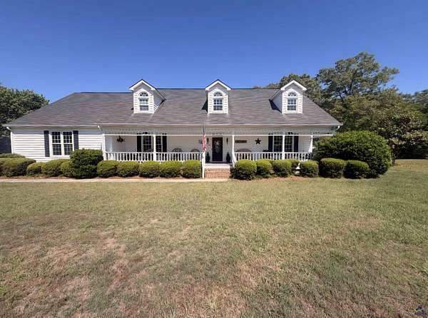 6 Acres of Land with Home for Sale in Lizella, Georgia