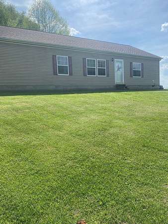 10.7 Acres of Land with Home for Sale in Frazeysburg, Ohio