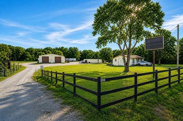 4.65 Acres of Improved Commercial Land for Sale in Lewisburg, Tennessee