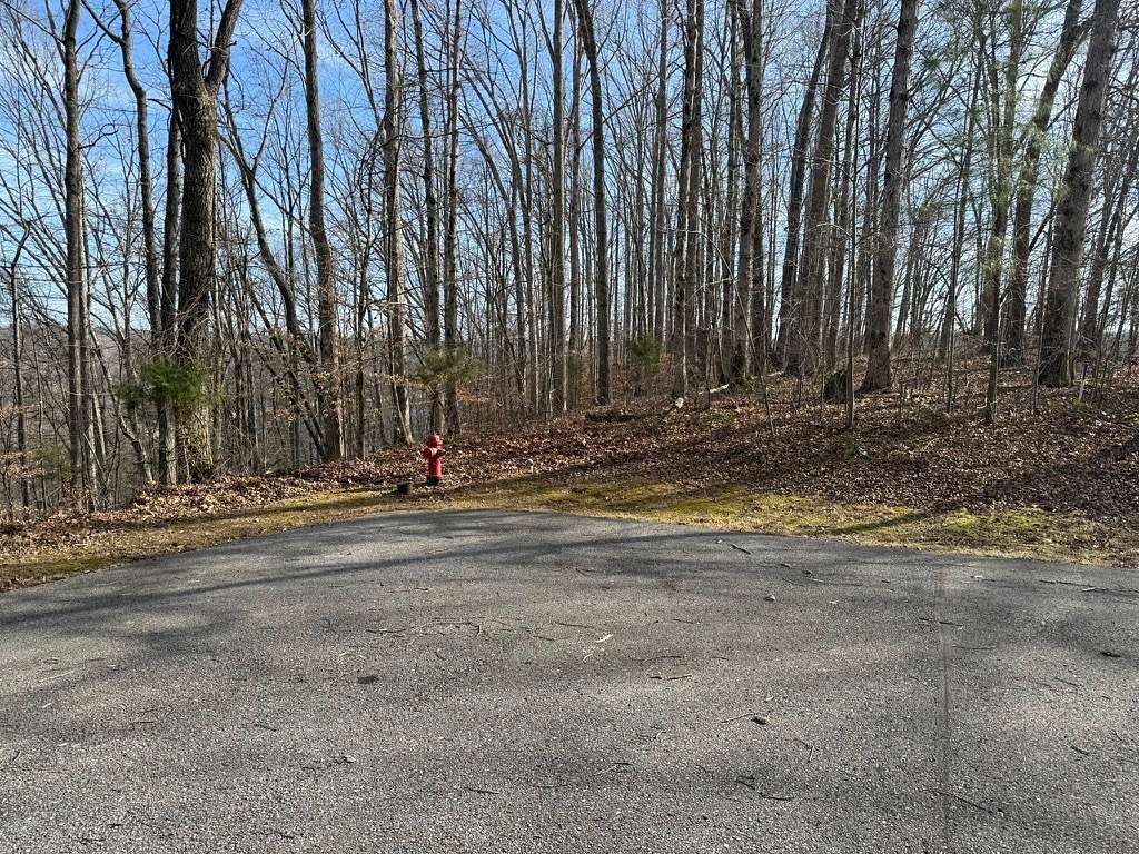 1.35 Acres of Residential Land for Sale in Sparta, Tennessee