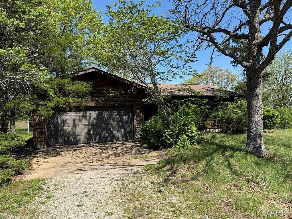 3.1 Acres of Land with Home for Sale in Cuba, Missouri