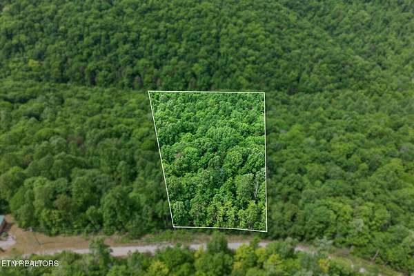 6 Acres of Residential Land for Sale in Wilder, Tennessee