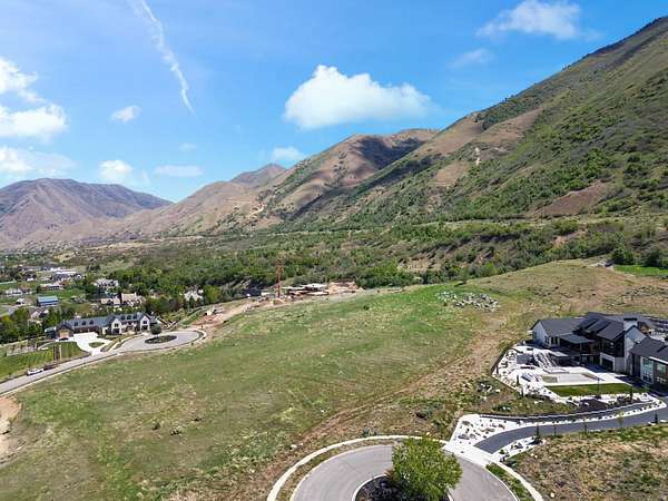 3.1 Acres of Residential Land for Sale in Mapleton, Utah