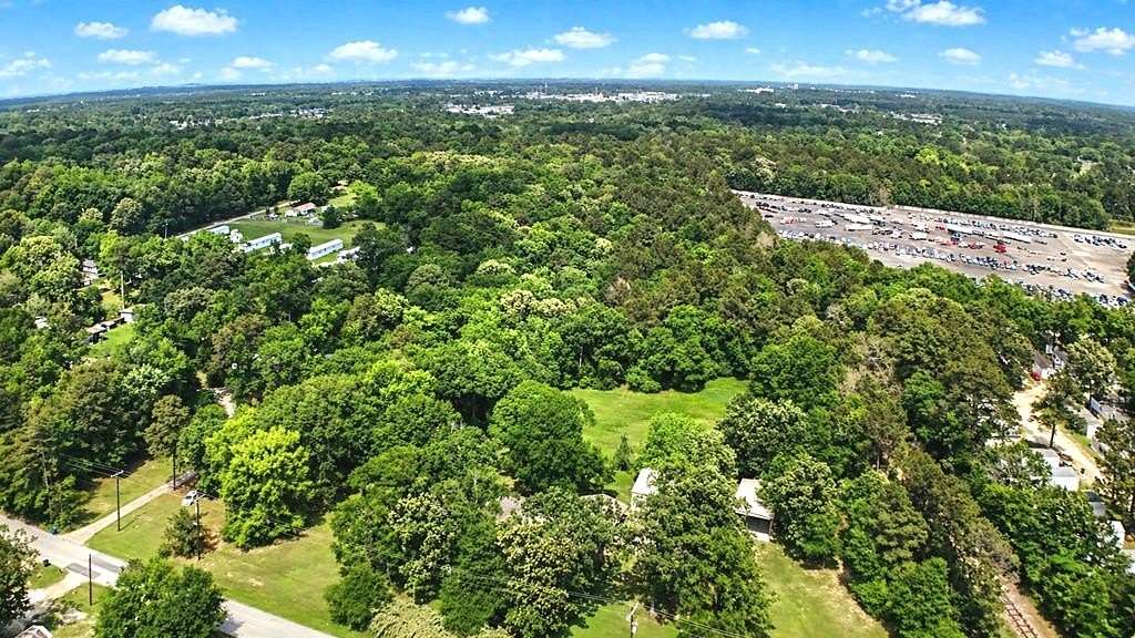 8 Acres of Mixed-Use Land for Sale in Lufkin, Texas
