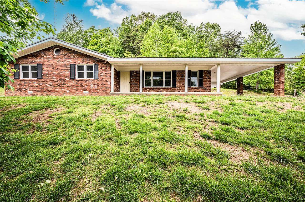 5 Acres of Land with Home for Sale in Mammoth Cave, Kentucky