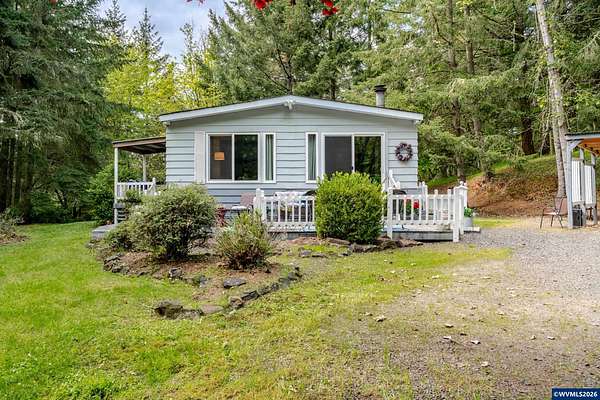 5.77 Acres of Land with Home for Sale in Brownsville, Oregon