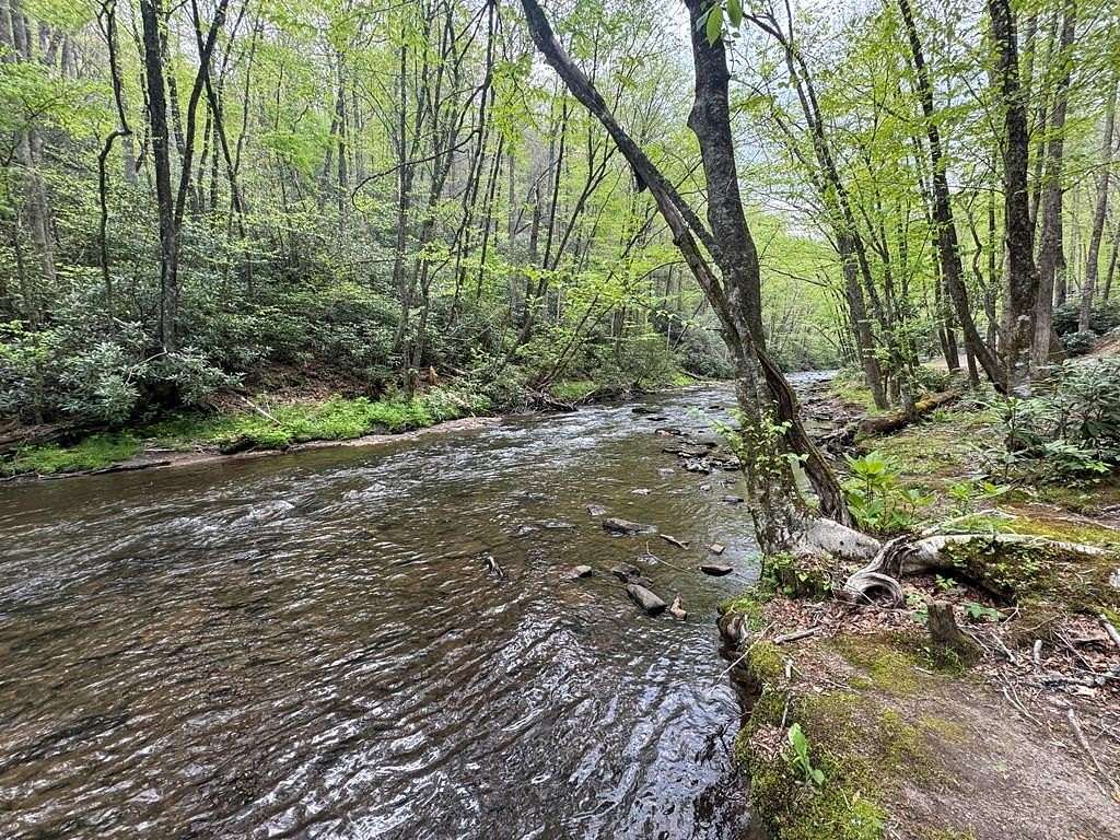 8.83 Acres of Mixed-Use Land for Sale in Hayesville, North Carolina