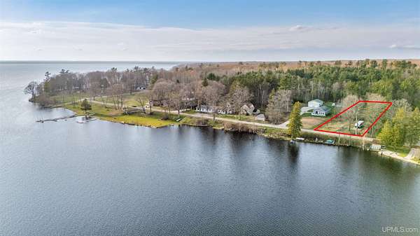 1 Acre of Residential Land for Sale in Manistique, Michigan