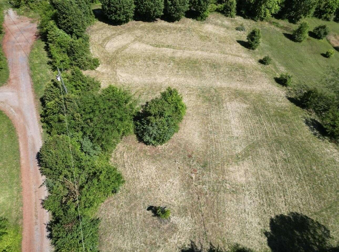 2 Acres of Residential Land for Sale in Sweetwater, Tennessee