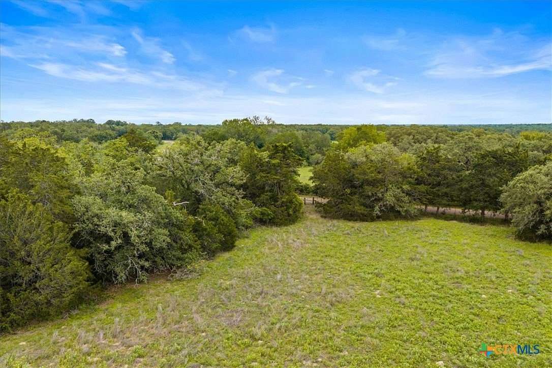 30 Acres of Recreational & Residential Land for Sale in Flatonia, Texas