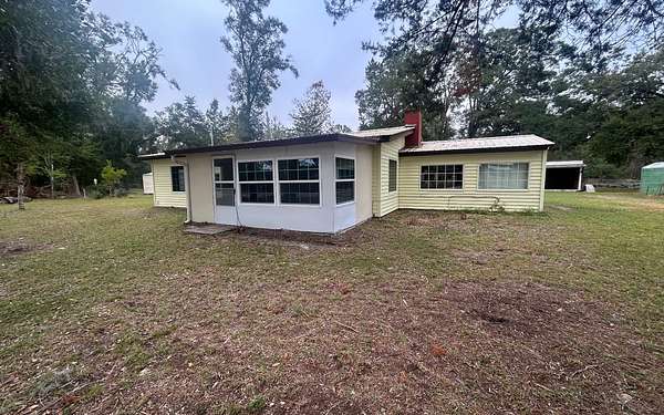 2.33 Acres of Land with Home for Lease in Old Town, Florida