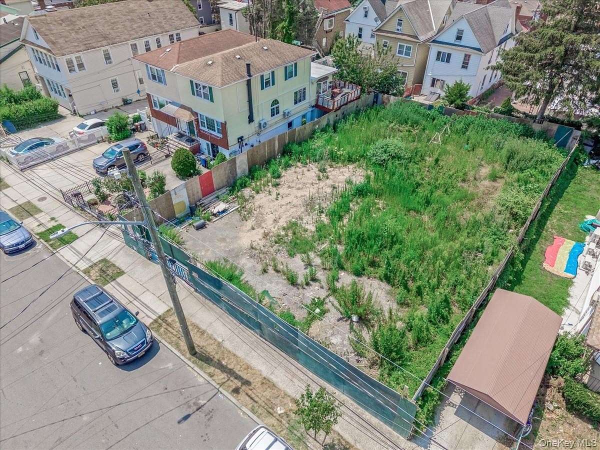 0.22 Acres of Residential Land for Sale in College Point, New York