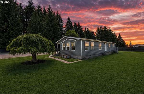 5 Acres of Land with Home for Sale in Toledo, Washington
