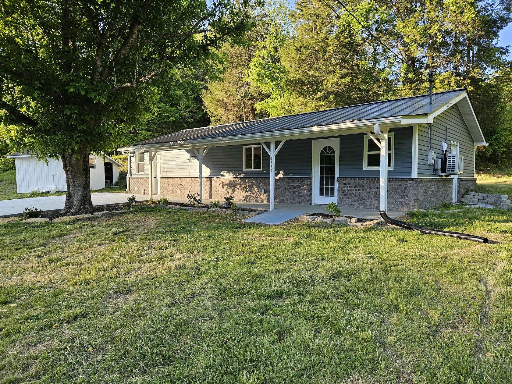 1.5 Acres of Land with Home for Sale in Lafayette, Tennessee