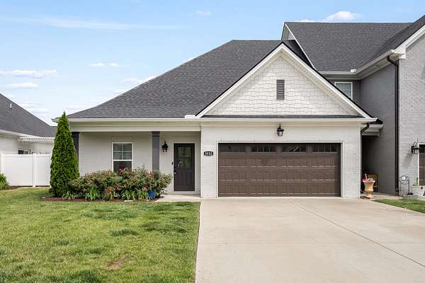 20.6 Acres of Land with Home for Sale in Murfreesboro, Tennessee