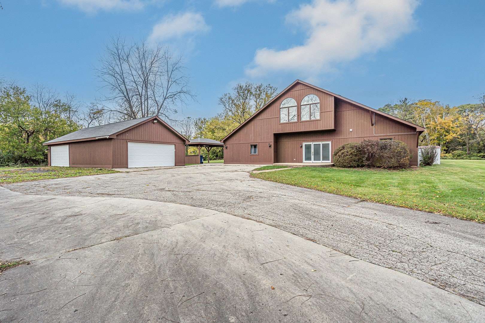 2.5 Acres of Land with Home for Sale in Wauconda, Illinois