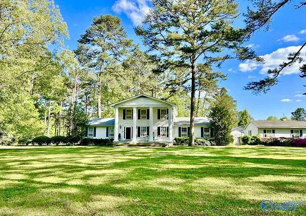 25 Acres of Land with Home for Sale in Rainbow City, Alabama