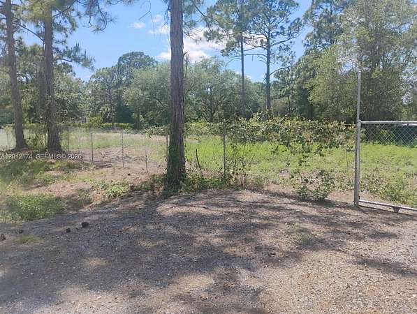 1.33 Acres of Residential Land for Sale in Clewiston, Florida