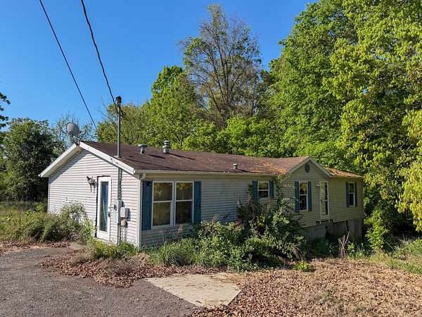 2.17 Acres of Land with Home for Auction in Talbott, Tennessee