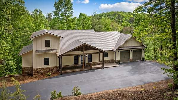 3 Acres of Land with Home for Sale in Ellijay, Georgia