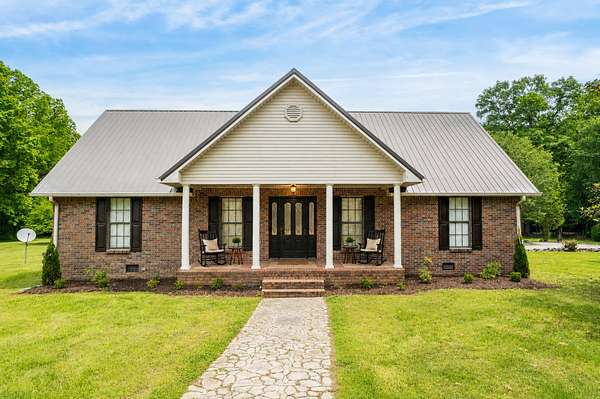 11 Acres of Land with Home for Sale in Santa Fe, Tennessee