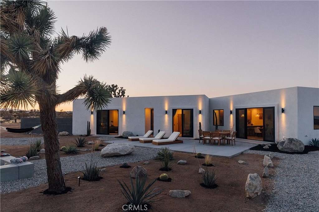 8 Acres of Land with Home for Sale in Joshua Tree, California