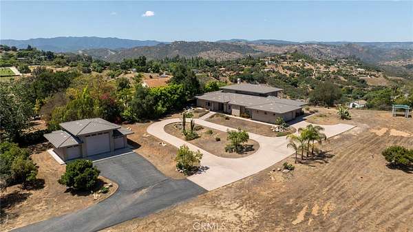 4.33 Acres of Land with Home for Sale in Fallbrook, California