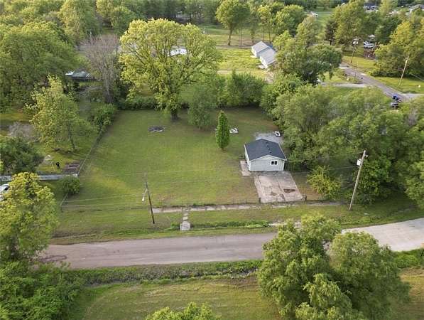 0.65 Acres of Residential Land for Sale in Sedalia, Missouri