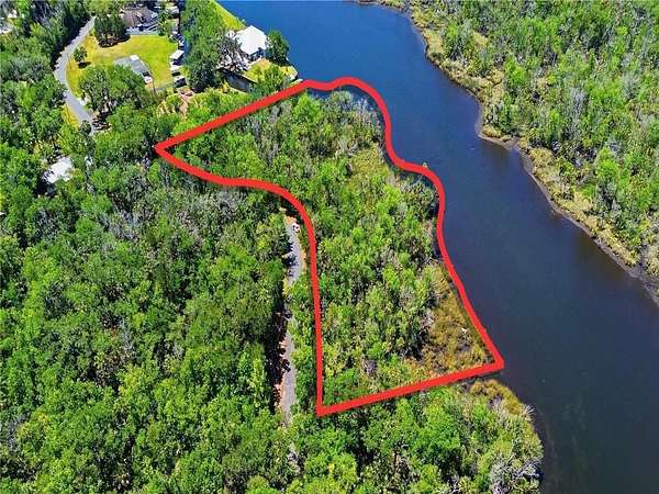 3.1 Acres of Land for Sale in Crystal River, Florida