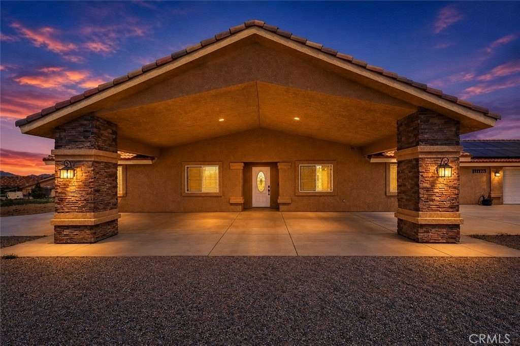 2 Acres of Land with Home for Sale in Oak Hills, California