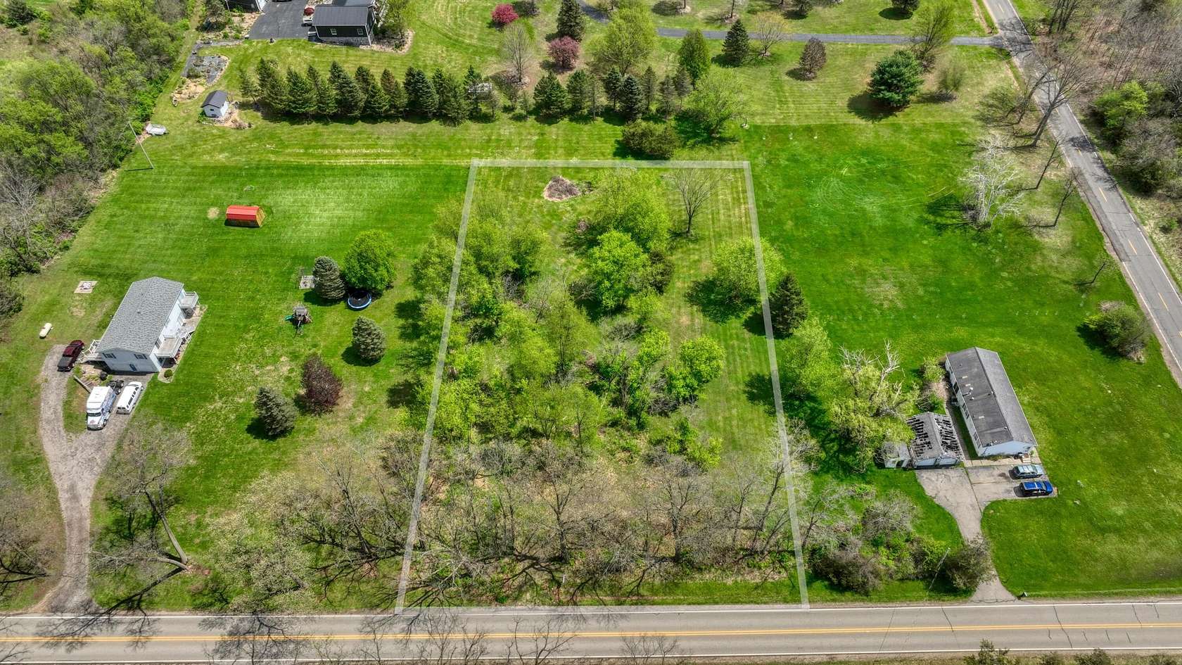 1.54 Acres of Residential Land for Sale in Horton, Michigan