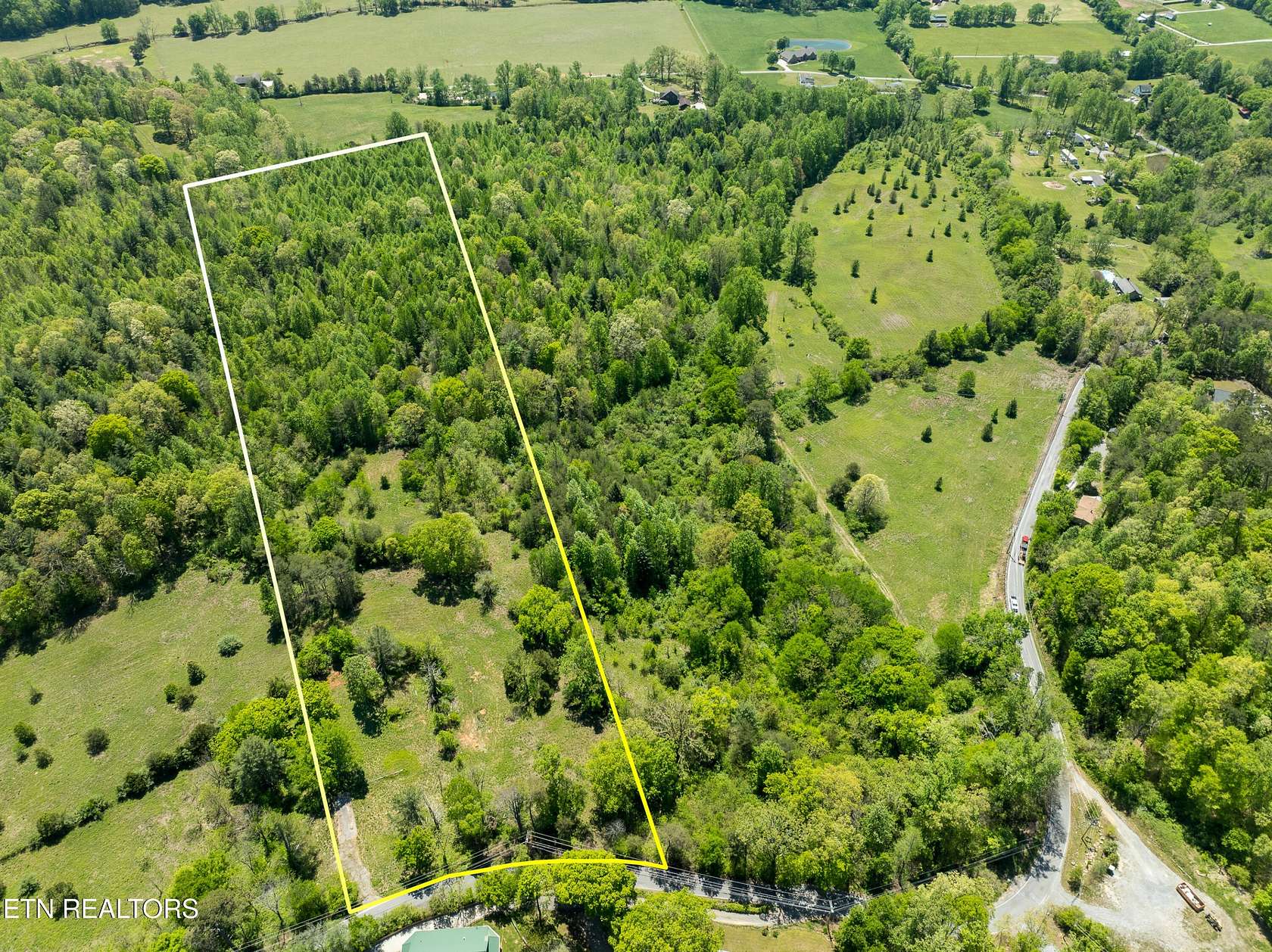 15.9 Acres of Land for Sale in Walland, Tennessee