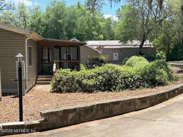 7.8 Acres of Land with Home for Sale in Melrose, Florida