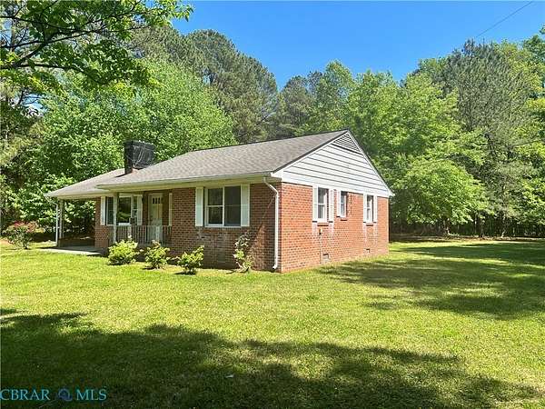 2.1 Acres of Land with Home for Sale in Weems, Virginia