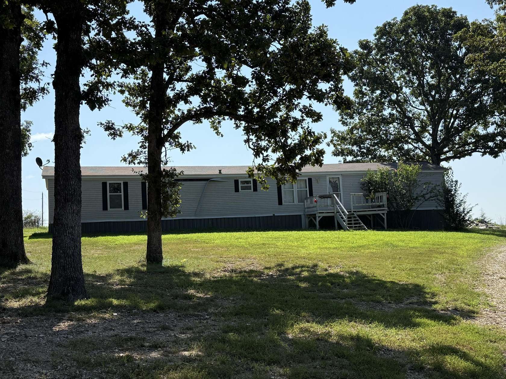 2 Acres of Land with Home for Sale in Mountain View, Missouri