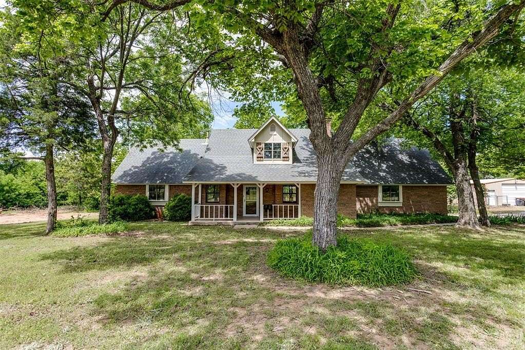 2.36 Acres of Land with Home for Sale in Jones, Oklahoma