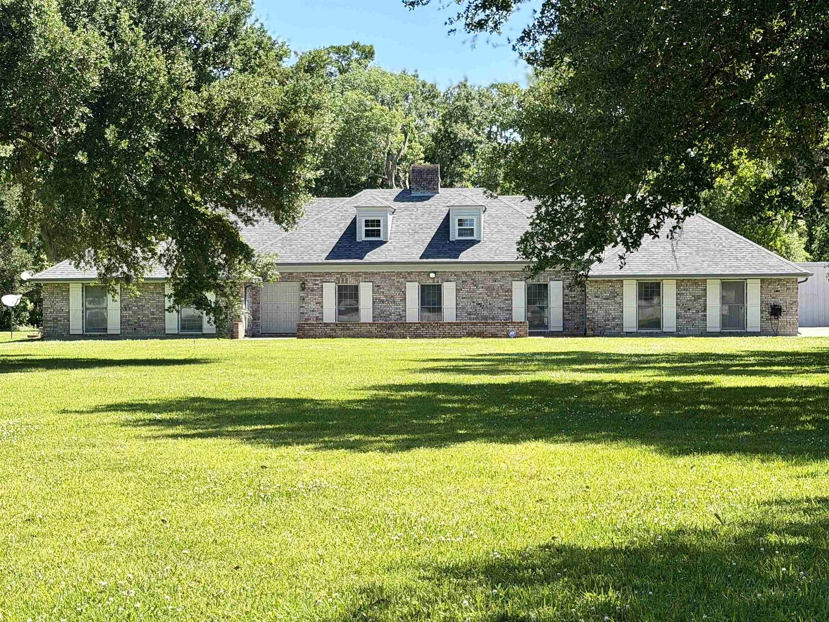 5 Acres of Land with Home for Sale in Houma, Louisiana