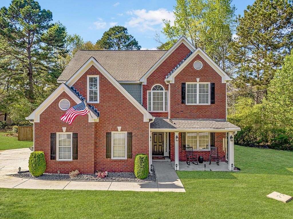 2 Acres of Land with Home for Sale in Loganville, Georgia
