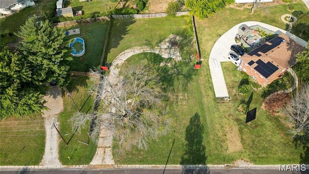 0.49 Acres of Residential Land for Sale in Belleville, Illinois
