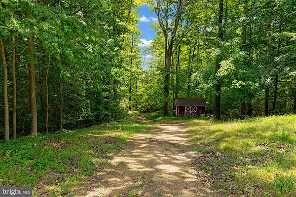 15.4 Acres of Land with Home for Sale in Mechanicsville, Maryland