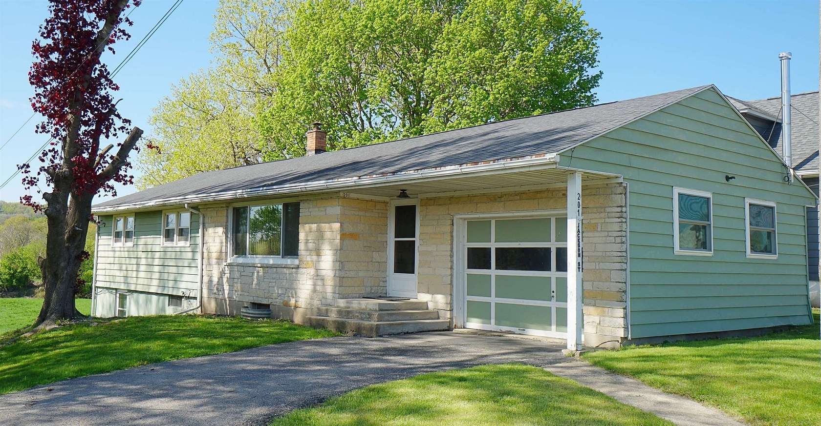 17 Acres of Land with Home for Sale in Hanover, Illinois