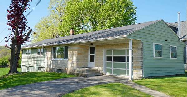 17 Acres of Land with Home for Sale in Hanover, Illinois