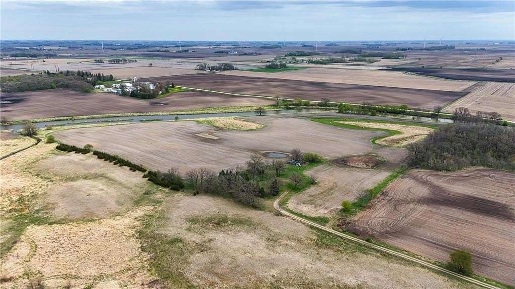 38.9 Acres of Recreational & Residential Land for Sale in Shell Rock Township, Minnesota