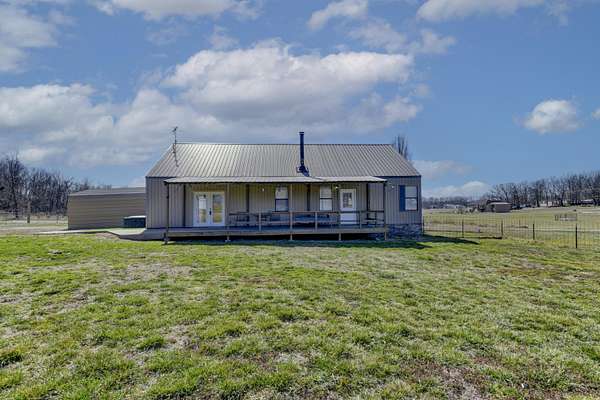 6 Acres of Land with Home for Sale in Springfield, Missouri
