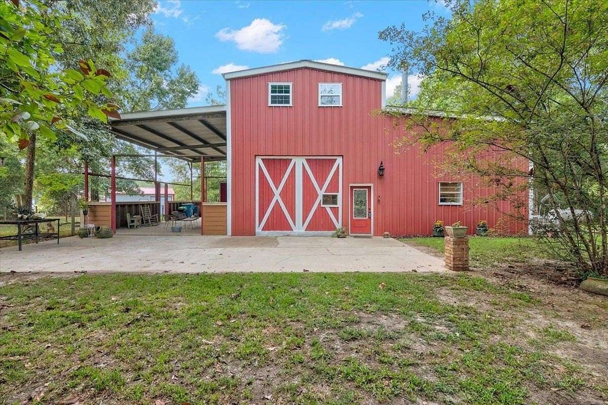 4.23 Acres of Land with Home for Sale in Sour Lake, Texas